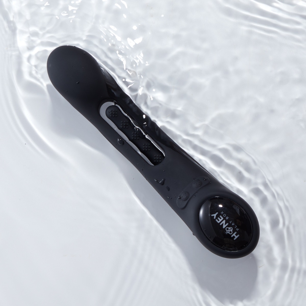 Honey Play Box – Tempo – Kinky Finger Tapping G-Spot Vibrator (App Controlled Pressure Sensing)