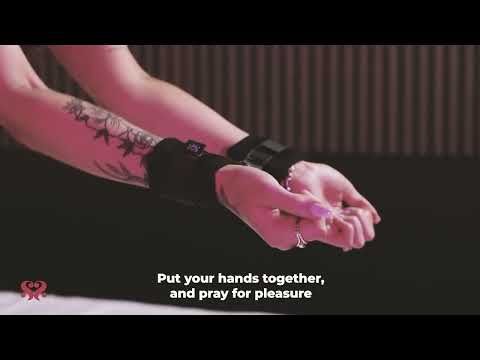 SEI MIO – Sensually Secured – Velvet Handcuffs