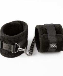 SEI MIO – Legs Locked – Padded Ankle Restraints