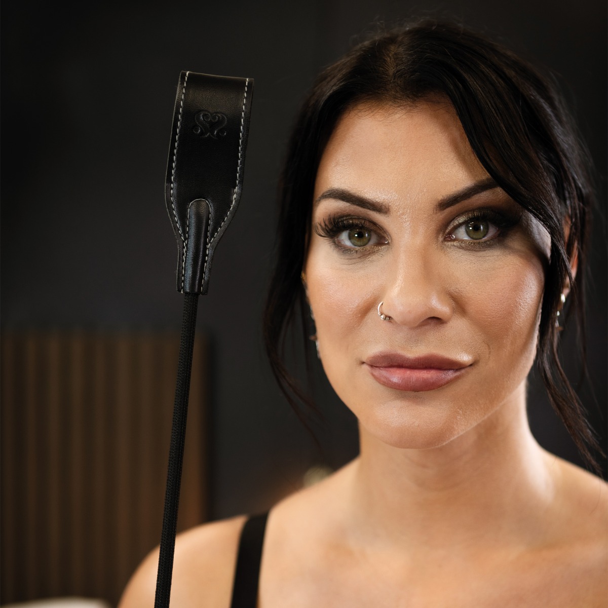 SEI MIO – Rein in Desire – Faux Leather Riding Crop