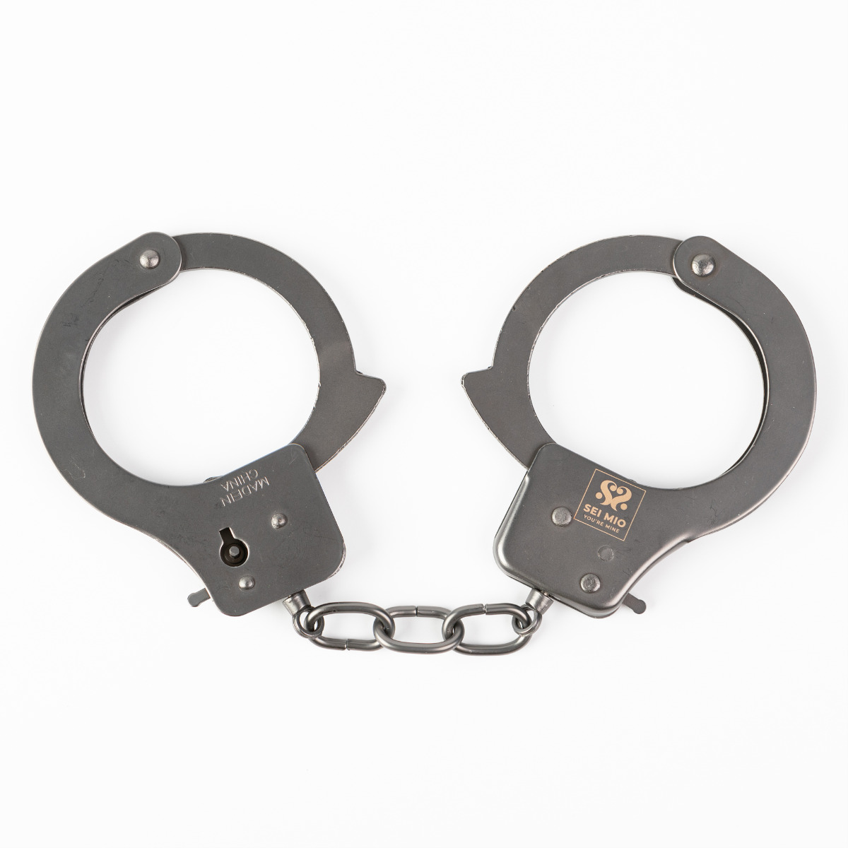 SEI MIO – Secure and Begging for Amore – Robust Metal Handcuffs